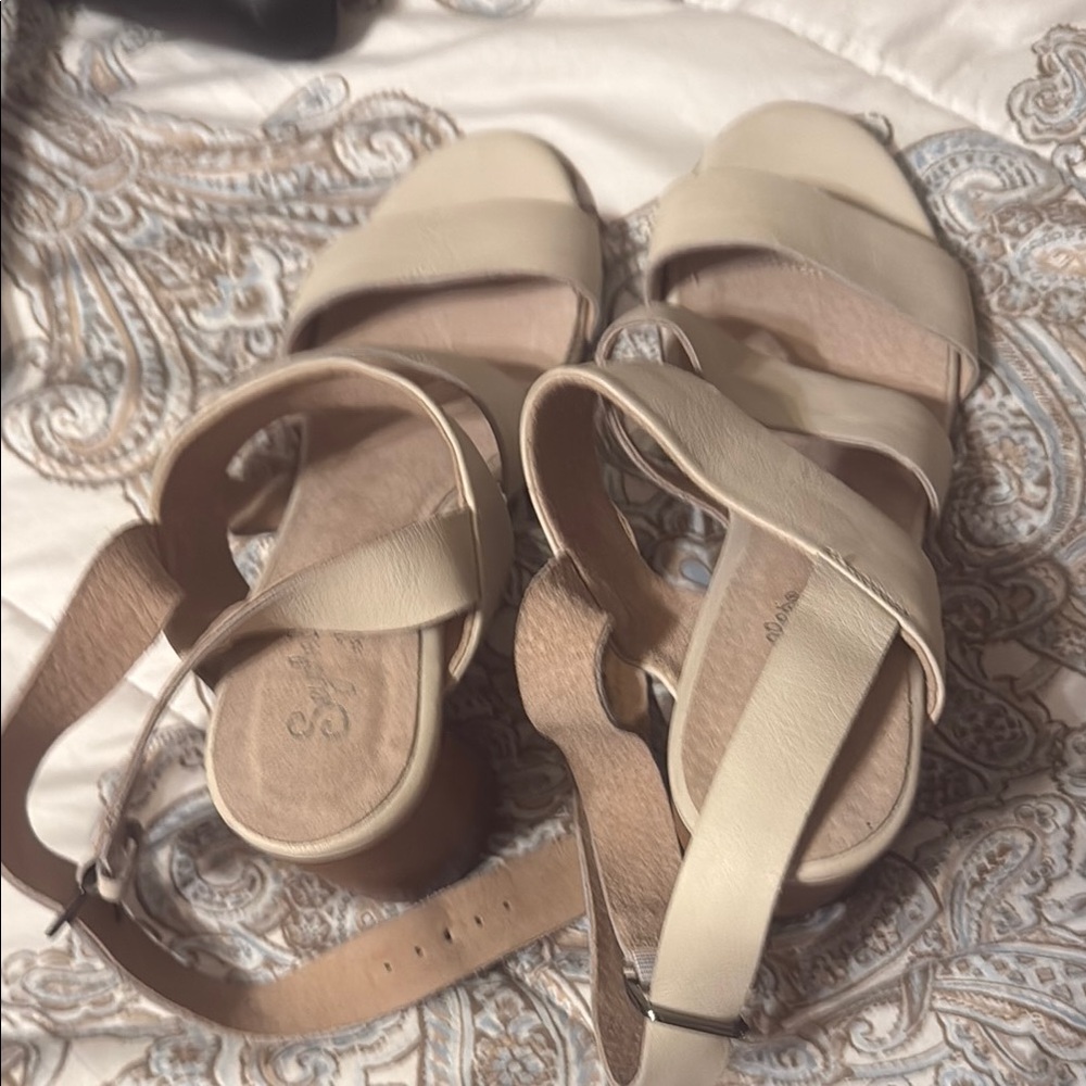 Seychelles Cream Strappy Sandals